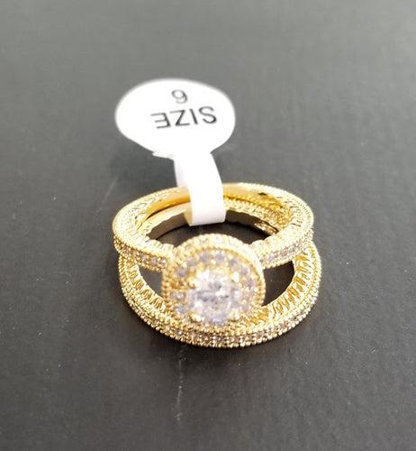 CZ Stone with Round Stone Accent Pave Ring Set